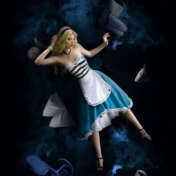 🐇⏱Follow the White Rabbit - Picture 6 of 12